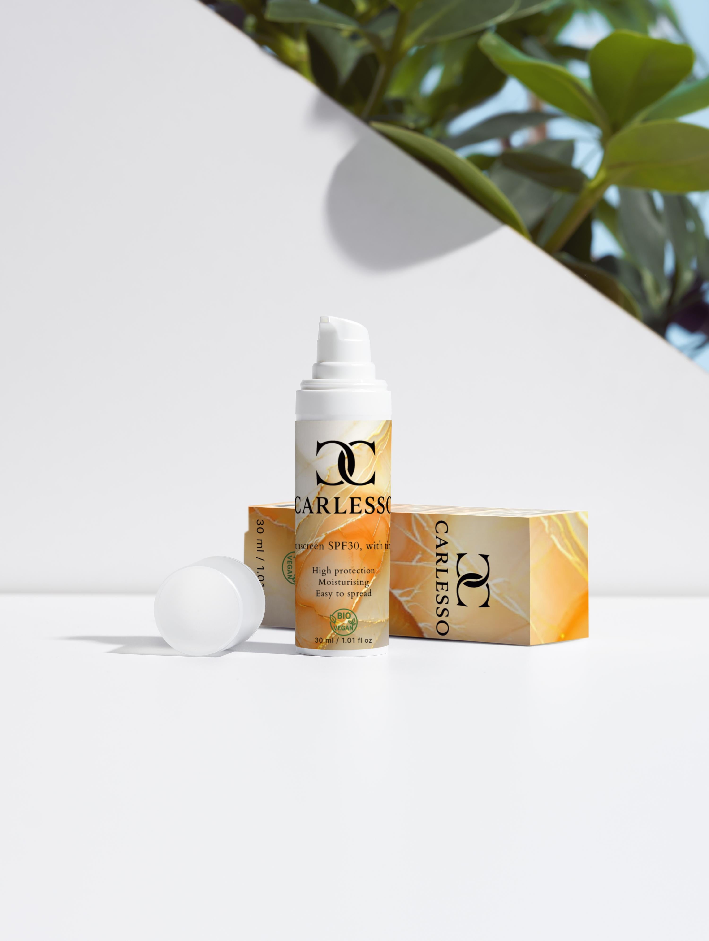 Sunscreen SPF30, with tint